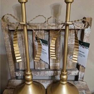 NWT kirkland’s Gold bow Candle Holders Set of 2